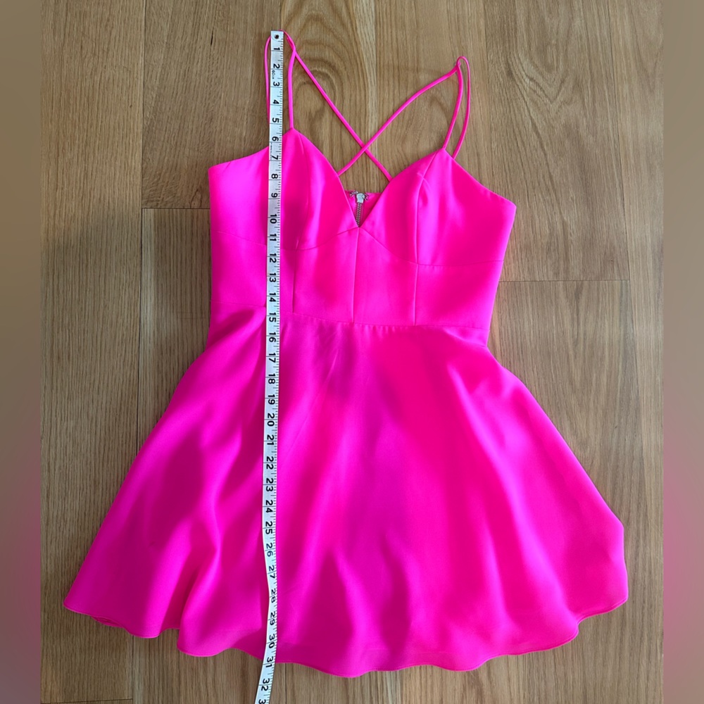 NBD x Naven Twins Summer Breaking Fit & Flare Mini Dress | M | Hot / Rose Pink - Picture 15 of 16